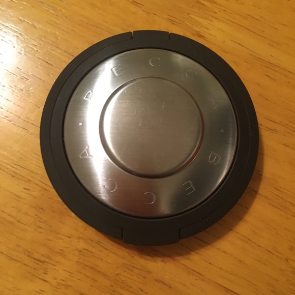 Becca Shimmering Skin Perfector in Pearl-Full Size - Picture 2 of 2